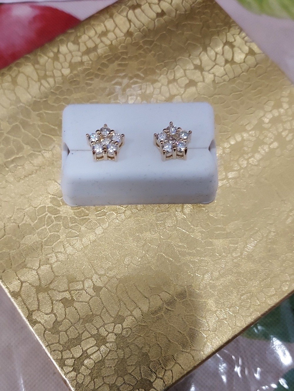 Delicate Sterling Silver 925 Moissonite. Floral Stud Earrings